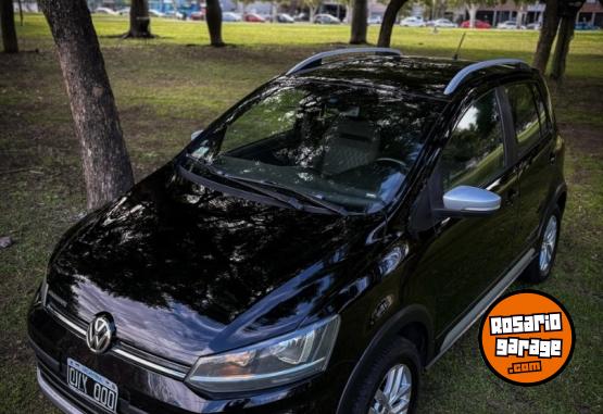 Autos - Volkswagen CROSSFOX HIGHLINE 1.6 Fox 2015 Nafta 108000Km - En Venta