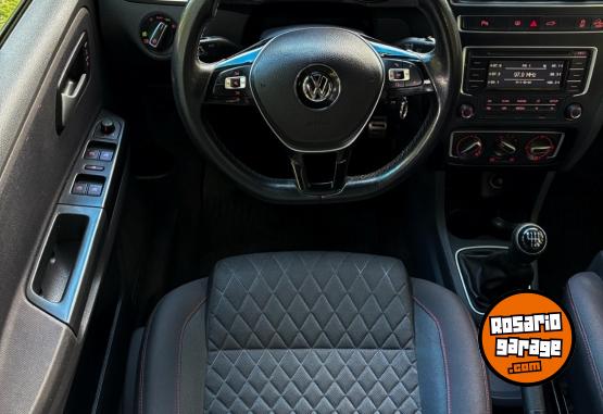 Autos - Volkswagen CROSSFOX HIGHLINE 1.6 Fox 2015 Nafta 108000Km - En Venta