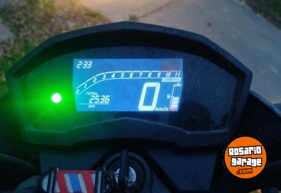 Motos - Honda Twister 2022 Nafta 2500Km - En Venta