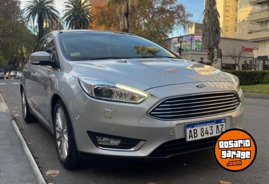 Autos - Ford FOCUS 2.0 TITANIUM 2017 Nafta 60000Km - En Venta