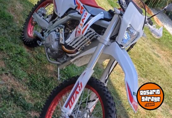 Motos - RVM CZ 250 T 2024 Nafta 1500Km - En Venta