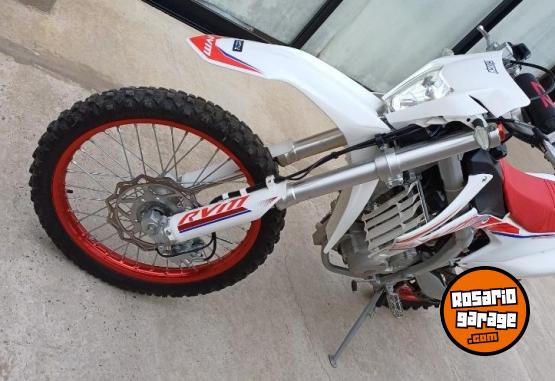 Motos - RVM CZ 250 T 2024 Nafta 1500Km - En Venta