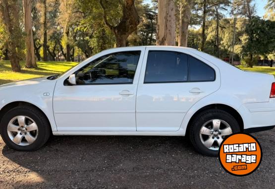 Autos - Volkswagen BORA 2011 Nafta 134600Km - En Venta