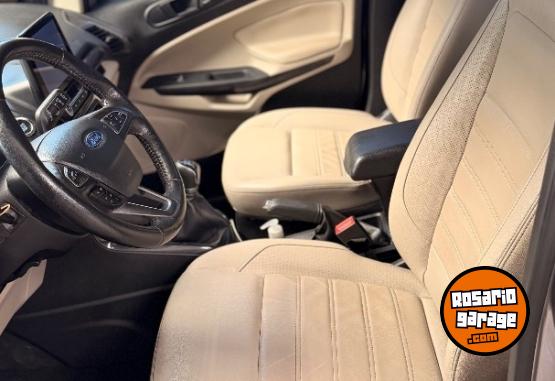 Autos - Ford Eco Sport Titanium 2019 Nafta 81000Km - En Venta