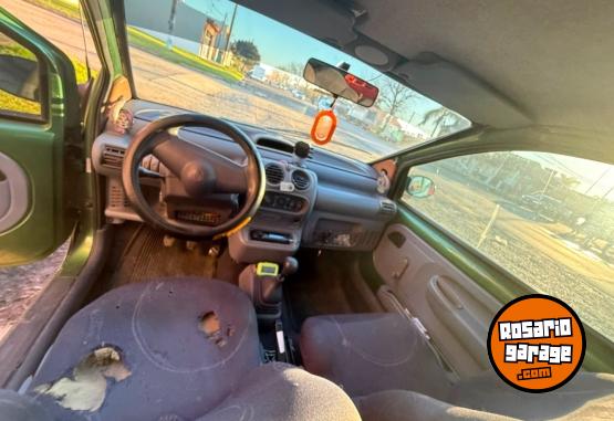 Autos - Renault Twingo 1998 Nafta 295000Km - En Venta