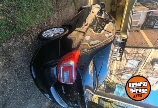 Autos - Renault Logan 2014 Nafta 132000Km - En Venta