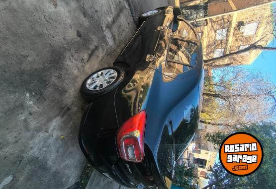 Autos - Renault Logan 2014 Nafta 132000Km - En Venta