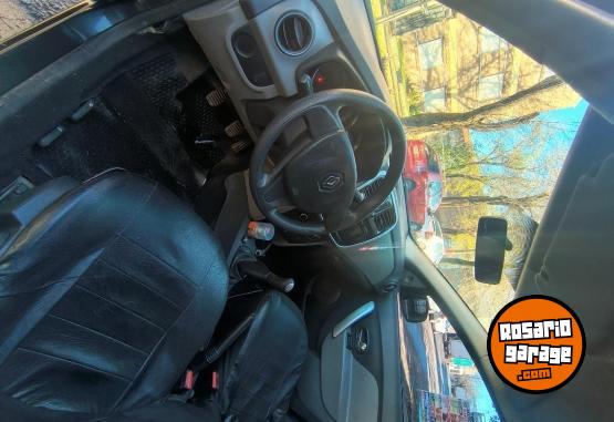 Autos - Renault Logan 2014 Nafta 132000Km - En Venta