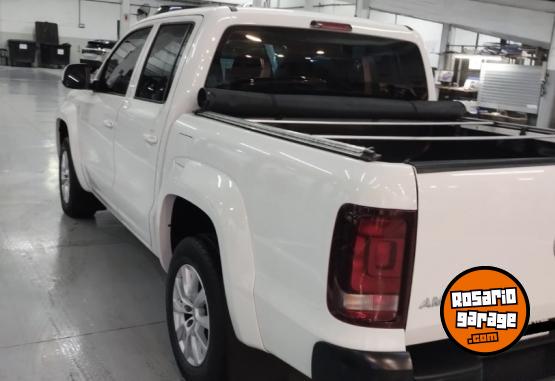 Camionetas - Volkswagen AMAROK COMFORTLINE 4X4 AT 2023 Diesel 75000Km - En Venta