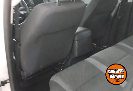 Camionetas - Volkswagen AMAROK COMFORTLINE 4X4 AT 2023 Diesel 75000Km - En Venta