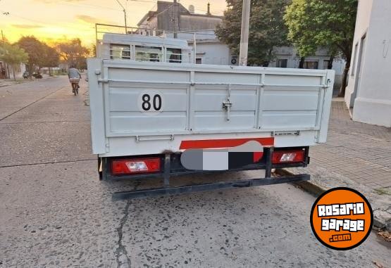 Camiones y Grúas - Camion ford transit chasis con carrocería 2021 impecable full - En Venta