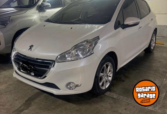 Autos - Peugeot 208 allure 1.5 2015 Nafta 110000Km - En Venta