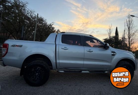 Camionetas - Ford DC 4X4 LTD AT3.2L D 2021 Diesel - En Venta