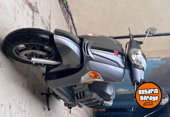 Motos - Kymco Like 125 2024 Nafta 2300Km - En Venta