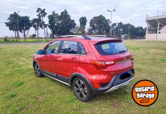 Autos - Baic x25 2018 GNC 120000Km - En Venta