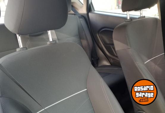 Autos - Ford FIESTA 1.6 SE PLUS 2014 Nafta 129000Km - En Venta