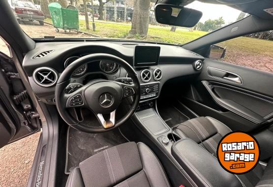 Autos - Mercedes Benz A 200 2017 Nafta 40000Km - En Venta