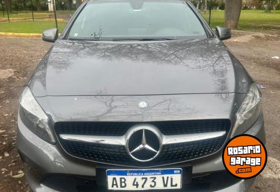 Autos - Mercedes Benz A 200 2017 Nafta 40000Km - En Venta