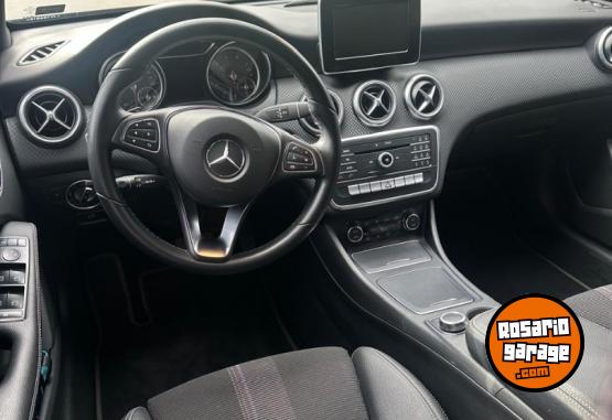 Autos - Mercedes Benz A 200 2017 Nafta 40000Km - En Venta