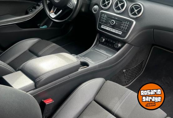 Autos - Mercedes Benz A 200 2017 Nafta 40000Km - En Venta