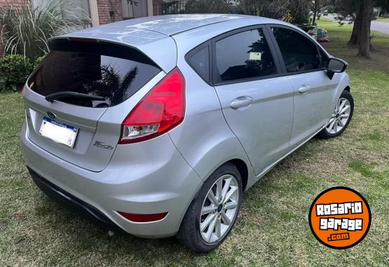 Autos - Ford Fiesta Kinetic SE 2018 Nafta 84000Km - En Venta