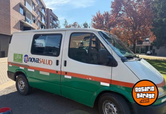 Utilitarios - Ford Ford transit 2.5 Diesel 1 1998 Diesel 248200Km - En Venta