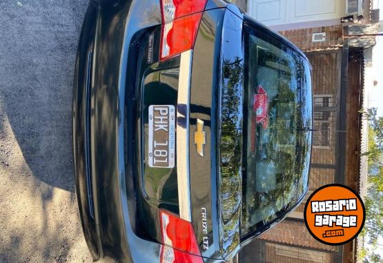 Autos - Chevrolet Cruze LTZ 4 puertas full 2015 Nafta 117900Km - En Venta