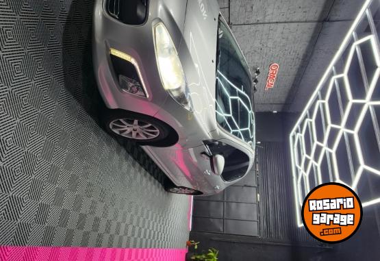 Autos - Peugeot 308 2015 Nafta 130000Km - En Venta