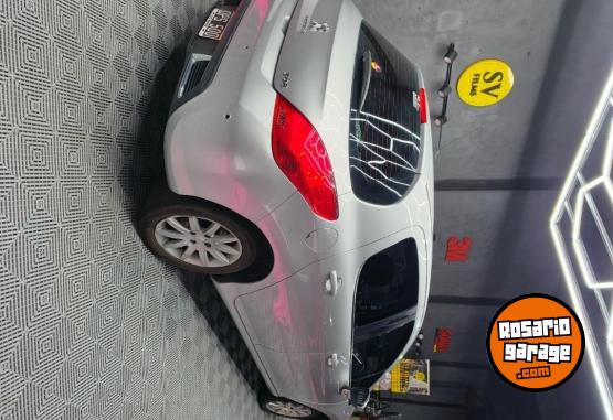 Autos - Peugeot 308 2015 Nafta 130000Km - En Venta