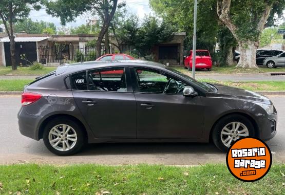 Autos - Chevrolet Cruz Lt 2014 Nafta 174000Km - En Venta