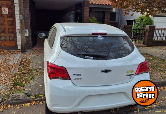 Autos - Chevrolet Onix Joy Black 2021 Nafta 33000Km - En Venta