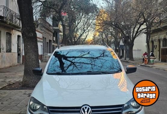 Autos - Volkswagen Suran 2014 GNC 135000Km - En Venta