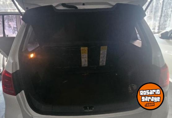 Autos - Volkswagen Suran 2014 GNC 135000Km - En Venta