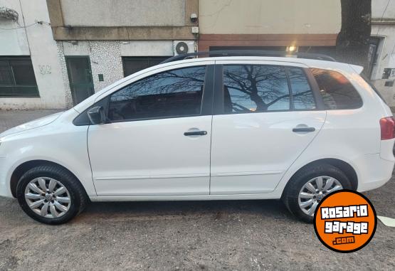 Autos - Volkswagen Suran 2014 GNC 135000Km - En Venta