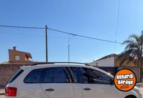Autos - Volkswagen Suran 2014 GNC 135000Km - En Venta