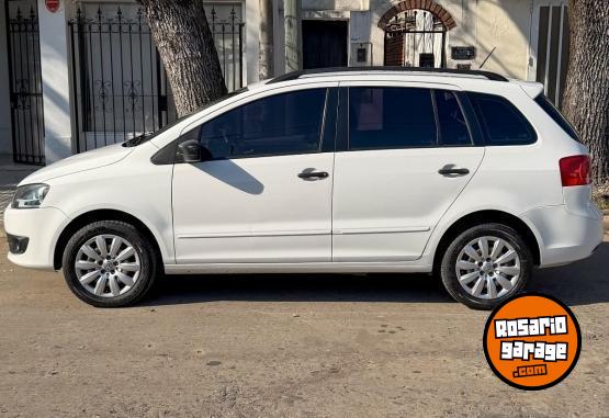 Autos - Volkswagen Suran 2014 GNC 135000Km - En Venta