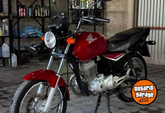 Motos - Honda Titan ESD 150 2015 Nafta 63000Km - En Venta