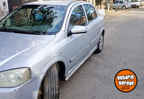 Autos - Chevrolet Astra 2004 GNC 350000Km - En Venta