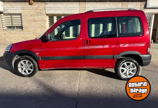 Utilitarios - Peugeot Berlingo 2019 Diesel 27000Km - En Venta