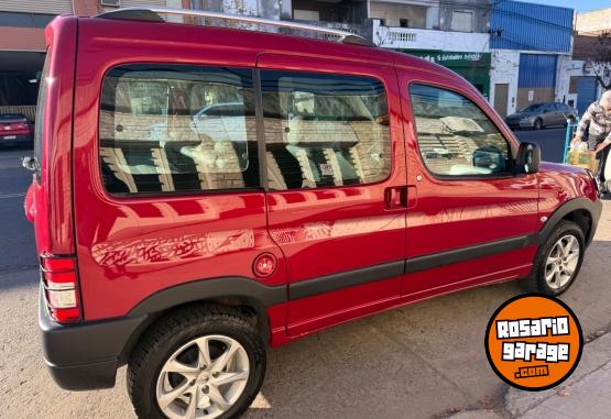 Utilitarios - Peugeot Berlingo 2019 Diesel 27000Km - En Venta