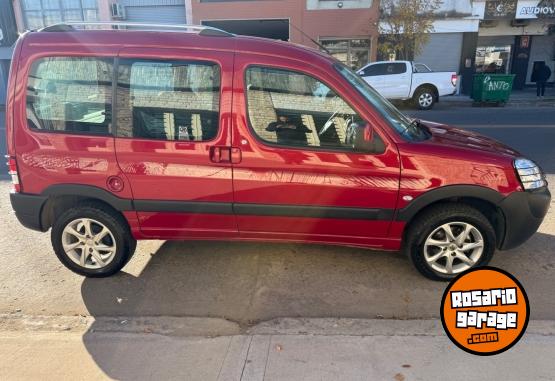 Utilitarios - Peugeot Berlingo 2019 Diesel 27000Km - En Venta