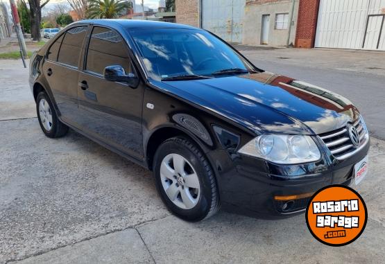 Autos - Volkswagen Bora Trendline tdi 2010 Diesel 260000Km - En Venta