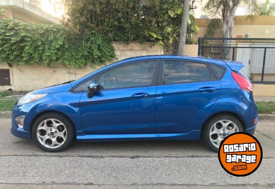 Autos - Ford Fiesta Kinetic Titanium 2011 Nafta 185000Km - En Venta