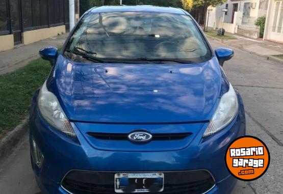 Autos - Ford Fiesta Kinetic Titanium 2011 Nafta 185000Km - En Venta