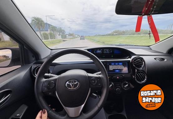 Autos - Toyota Etios 2023 Nafta 51000Km - En Venta