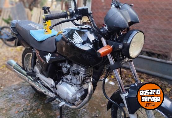 Motos - Honda Titán 150cc 2012 Nafta 48000Km - En Venta