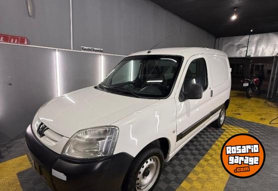 Utilitarios - Peugeot Patner 2015 Nafta 230000Km - En Venta
