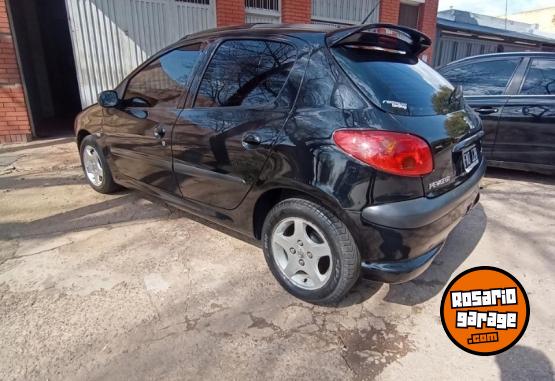 Autos - Peugeot 206 2006 Diesel 187000Km - En Venta