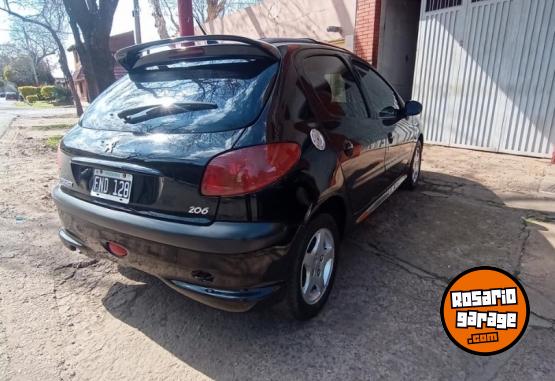 Autos - Peugeot 206 2006 Diesel 187000Km - En Venta