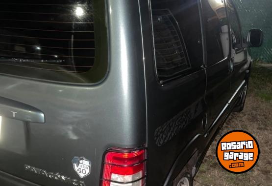 Utilitarios - Peugeot Partner Patagonica 2014 GNC 140000Km - En Venta